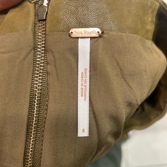 Free People faux Learher skirt Size 8 - Picture 3 of 3